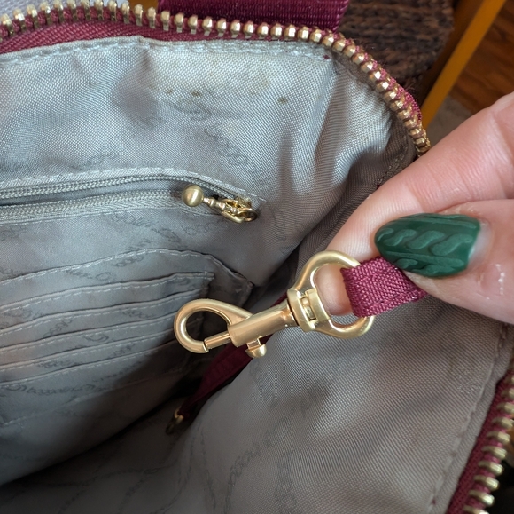 Maroon Baggalini Crossbody Tote Travel Bag Purse Gold Embellished - Picture 10 of 14